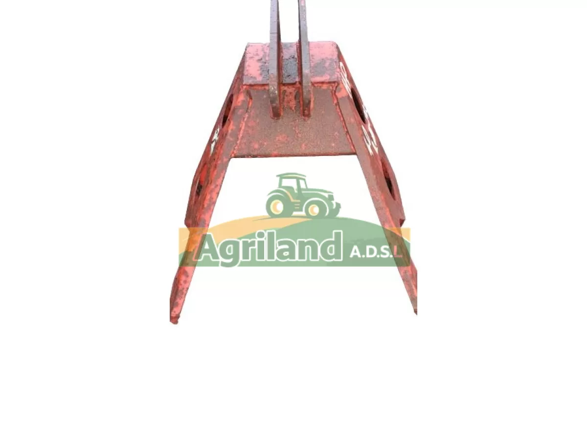 TETE TRIANGULAIRE ATTELAGE