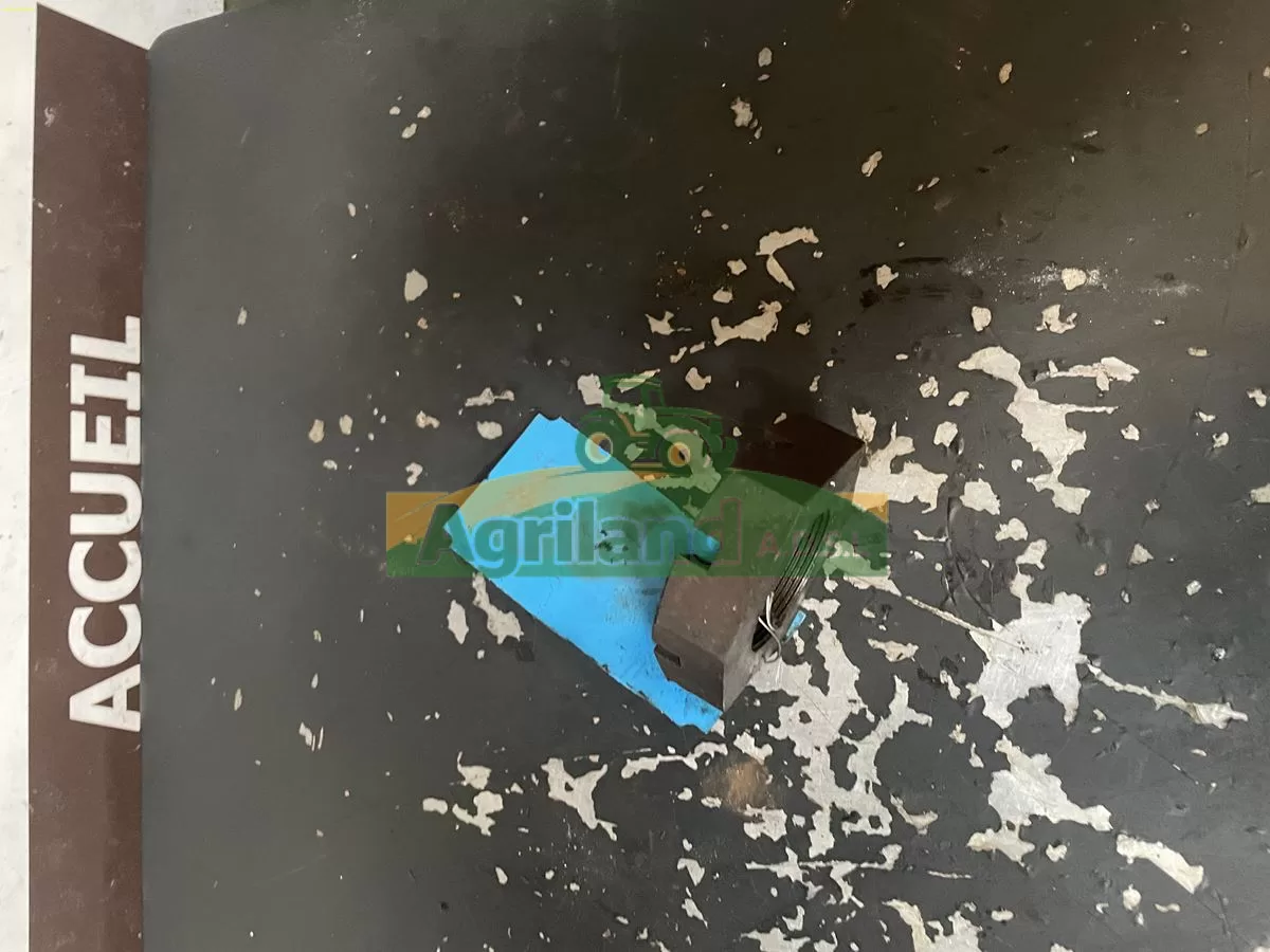 ECROU A CRENEAU M40 X 1,5 MM