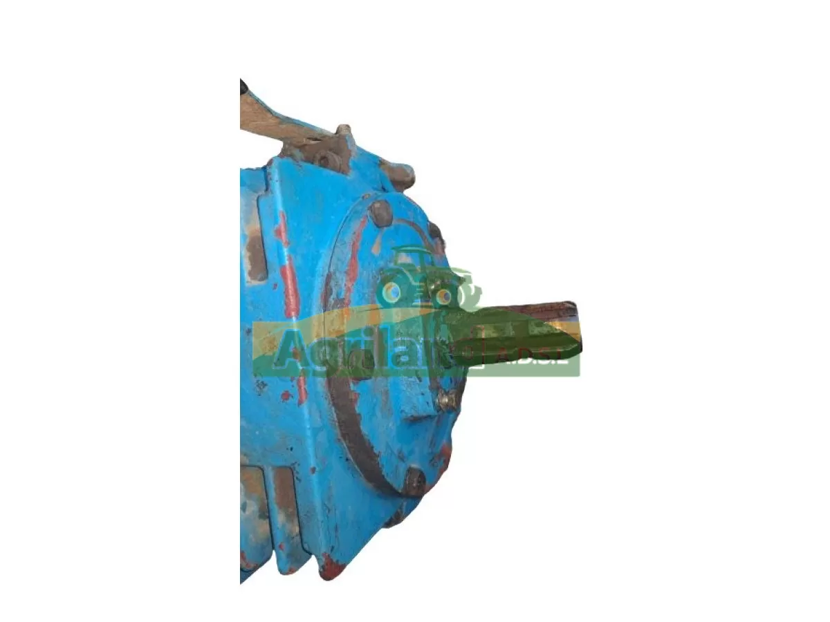 BOITIER COMPLET (BOITE DE VITESSE ZIRKON 10/300-450 330/440/MIN)