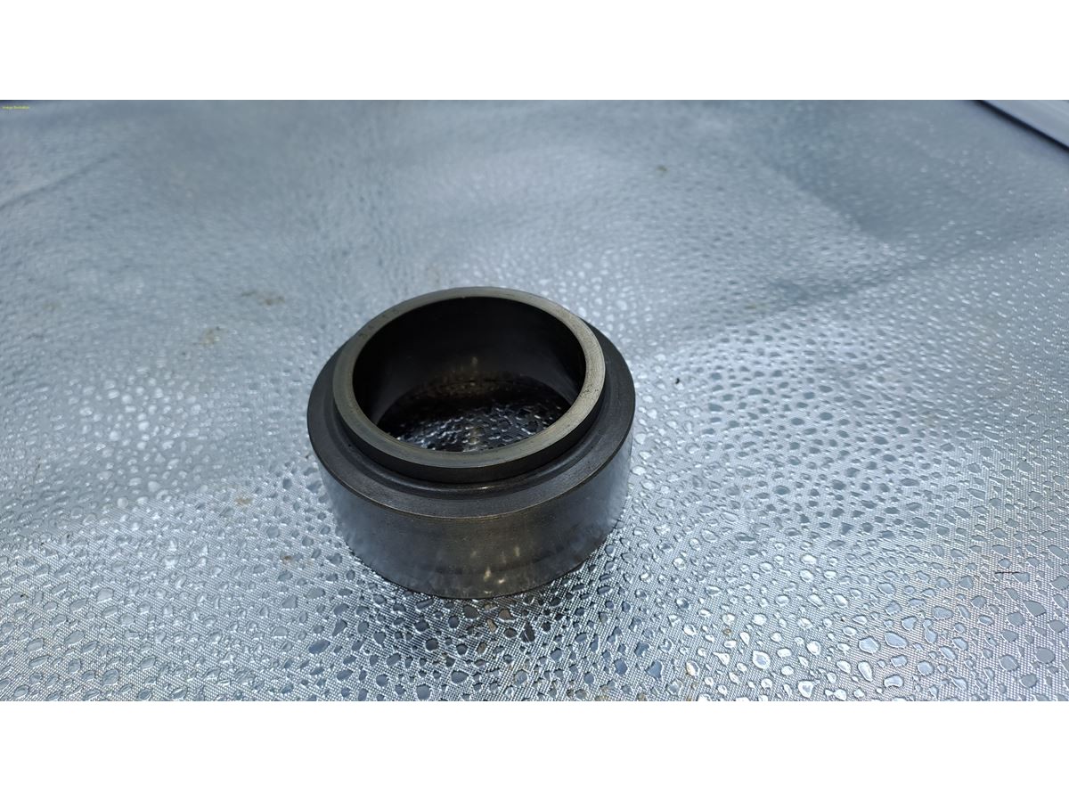 ENTRETOISE PORTE DENT KUHN 