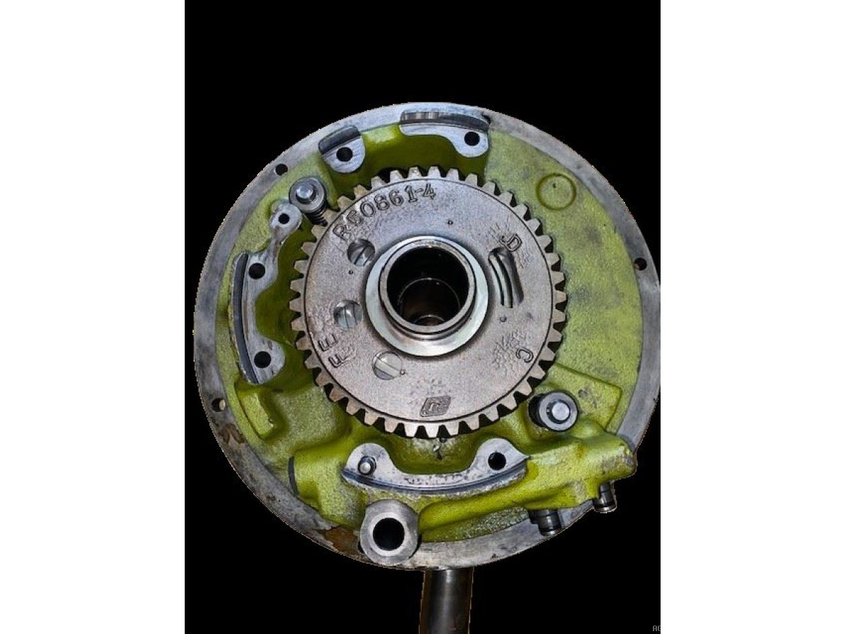 BOITIER DE PISTON AVEC ARBRE 