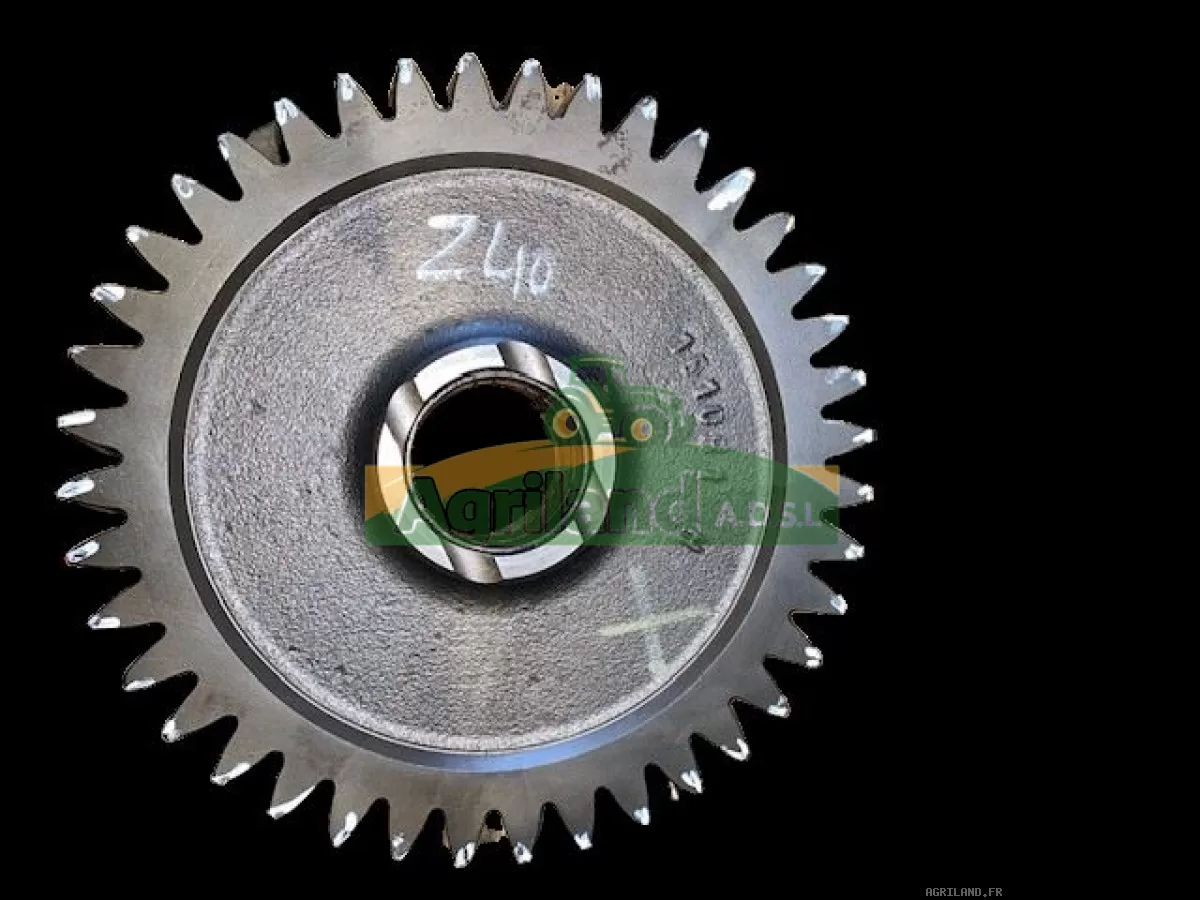 EMBRAYAGE AVANT AVEC PIGNON Z40