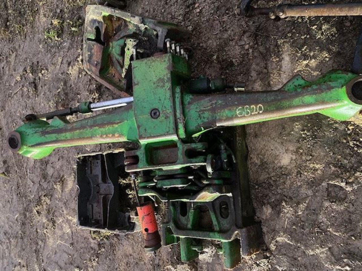 ENSEMBLE POUTRE DE PONT AV D ET G + BERCEAU TYPE 745/107