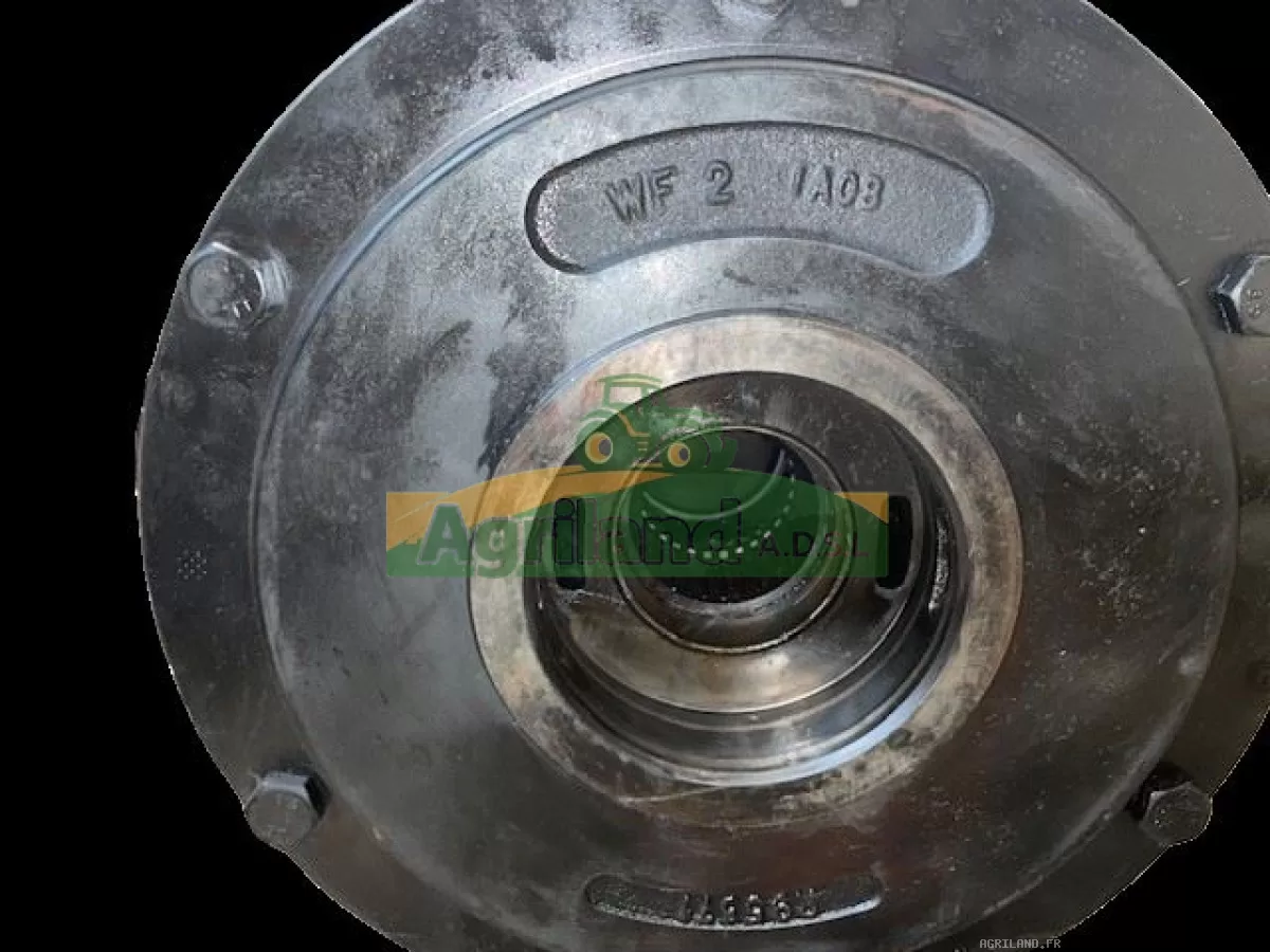 TAMBOUR + EMBRAYAGE DE MARCHE AVANT (AVEC MOTEURS AU-DESSUS DE 99 KW (135 CH))
