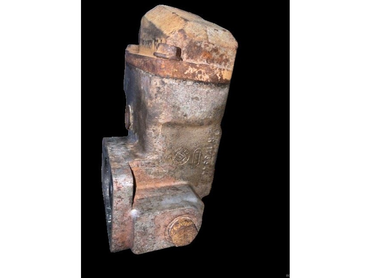 BOITIER DE THERMOSTAT AVEC COUVERCLE 