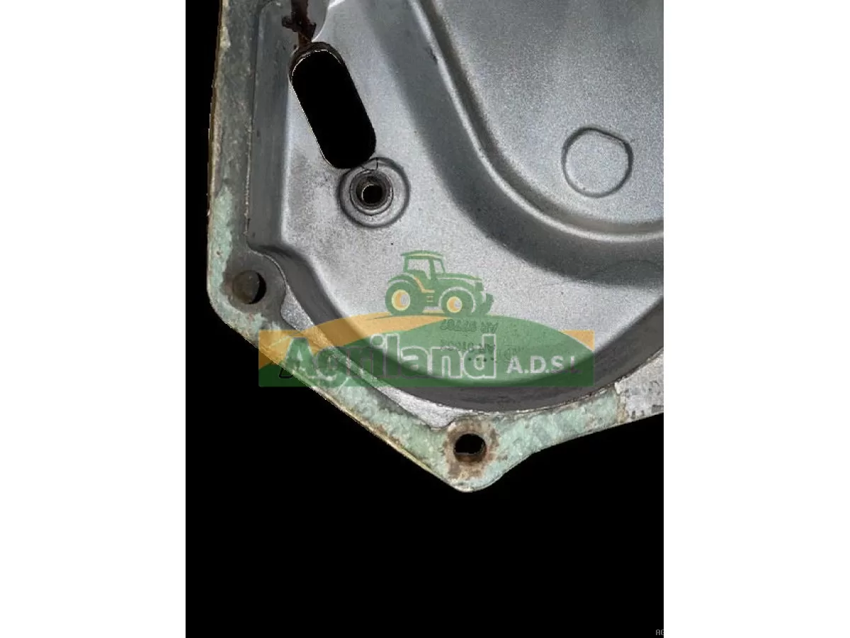 COUVERCLE DE DISTRIBUTION