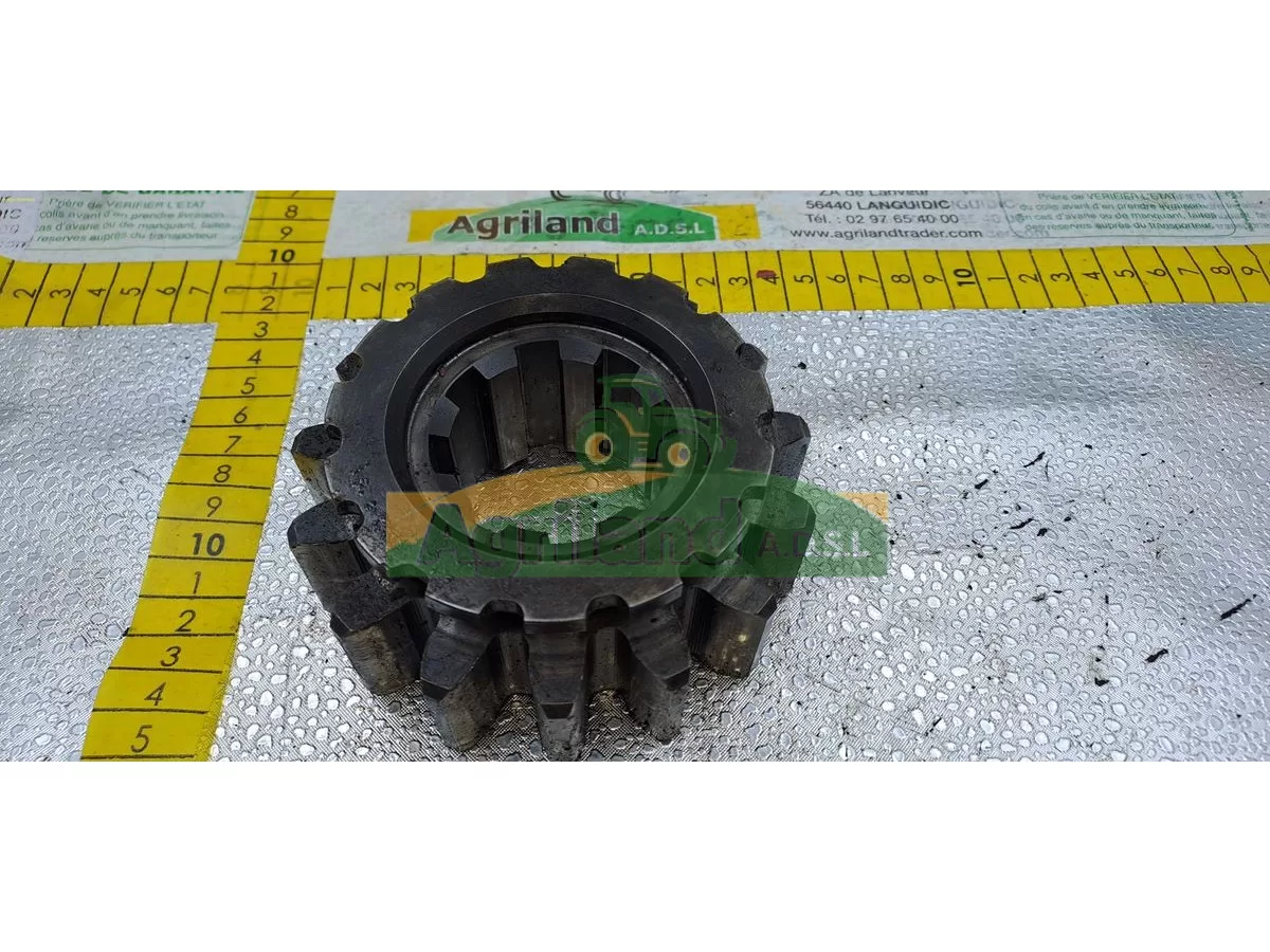 PIGNON DE BOITIER Z15 