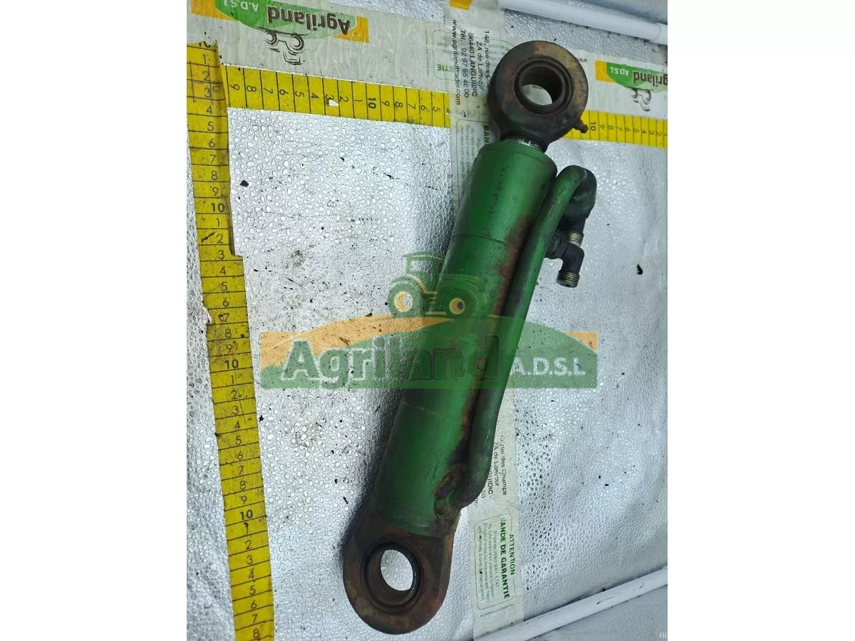 VERIN DE SUSPENSION PONT AVANT 