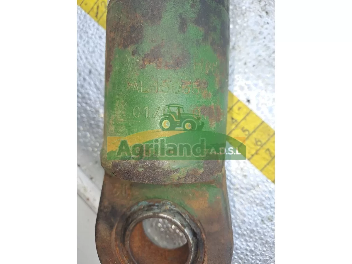 VERIN DE SUSPENSION PONT AVANT 