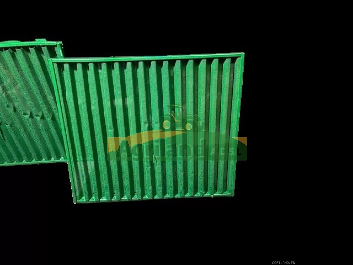 GRILLE LATERALE