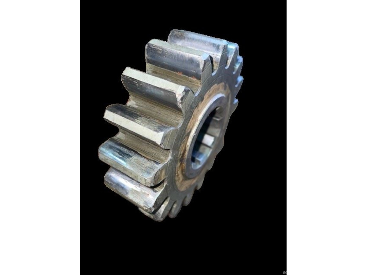 PIGNON DE BOITIER Z17