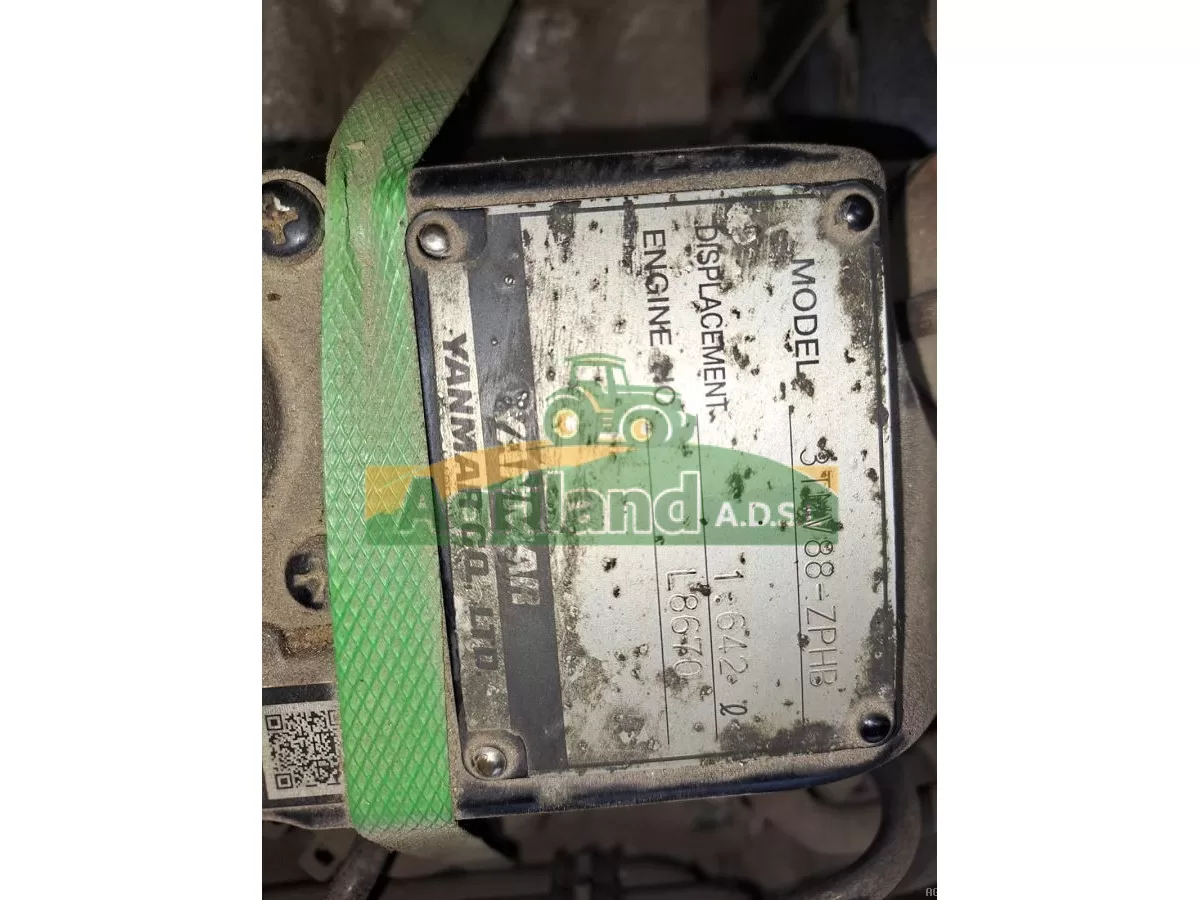 MOTEUR YANMAR COMPLET SANS DEMARREUR NI ALTERNATEUR