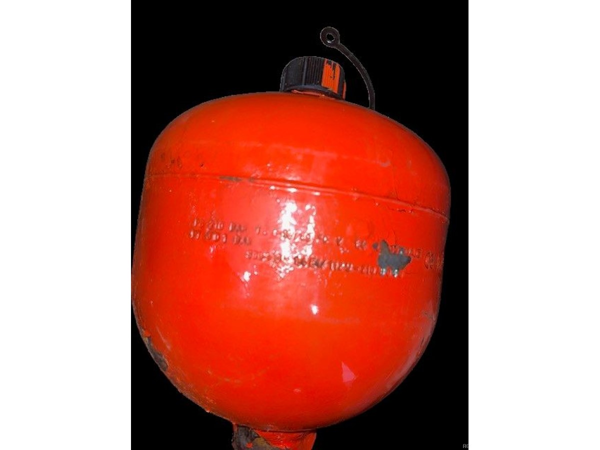 ACCUMULATEUR HYDRAULIQUE (BOULE D'AZOTE)