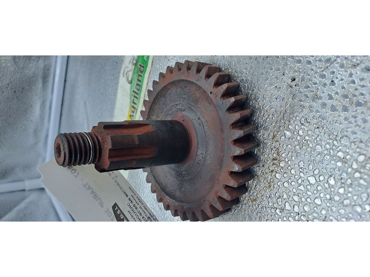 ARBRE À PIGNON ROTATION GAUCHE Z34