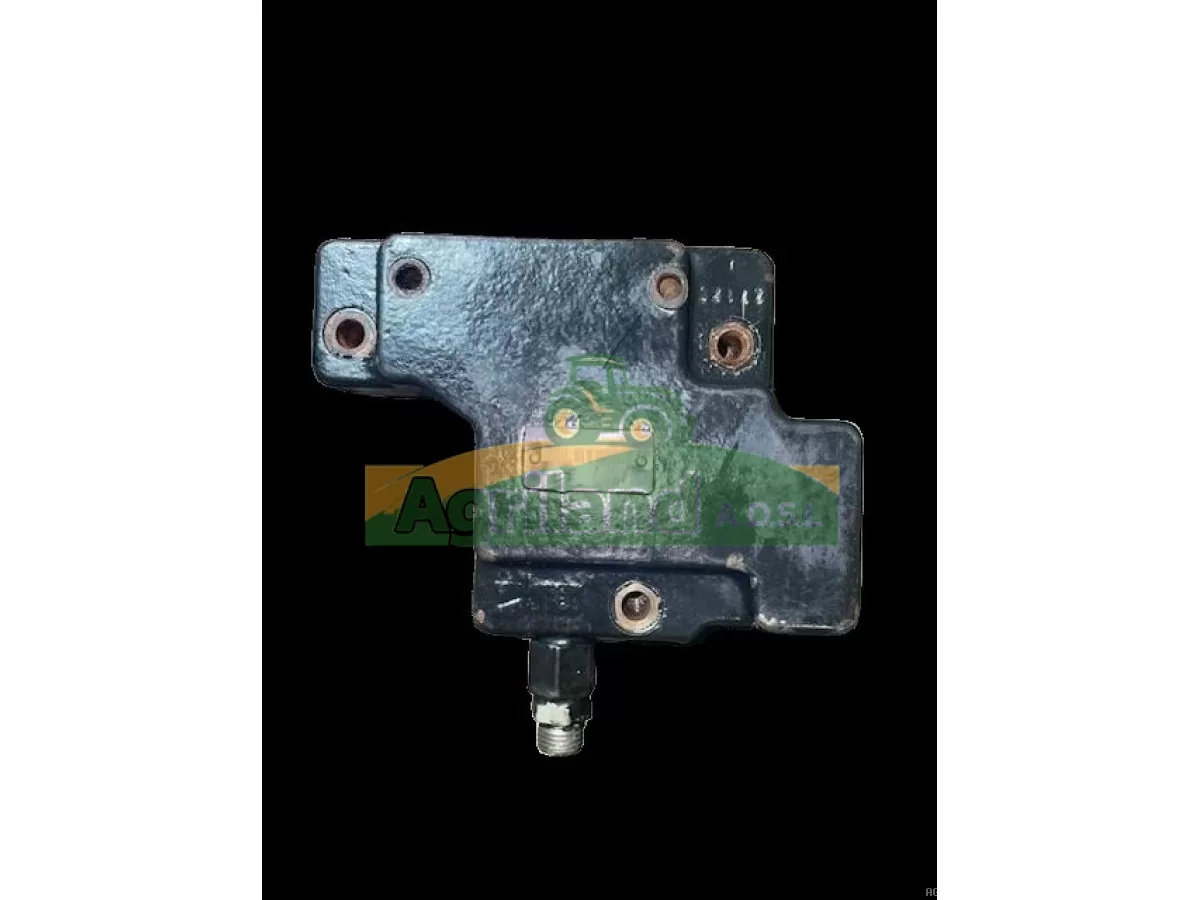 COUVERCLE DE DISTRIBUTEUR HYD