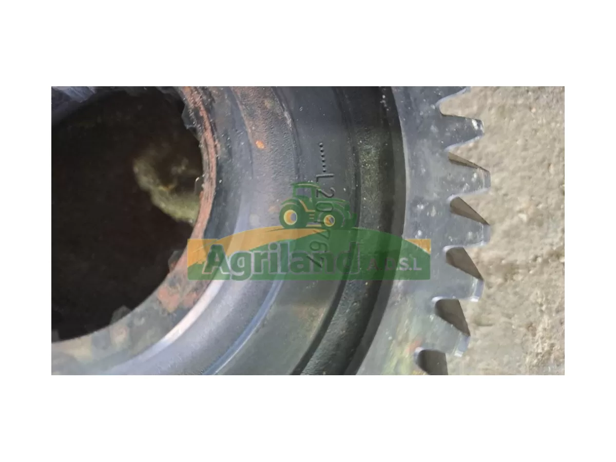 PIGNON HELICOIDAL JOHN DEERE