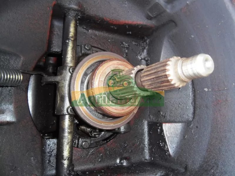 DEUTZ-FAHR Arbre D'entree De Boite Dx 3.60 Deutz