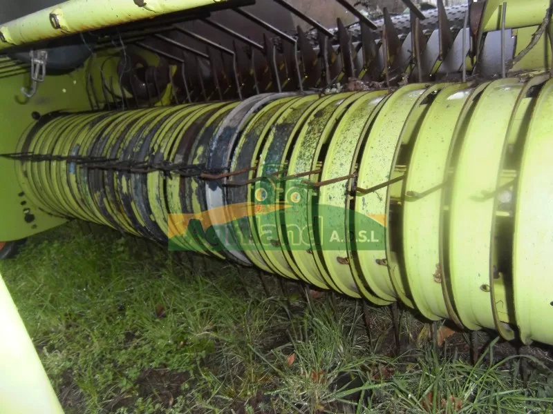 Pick Up Round Baller Claas