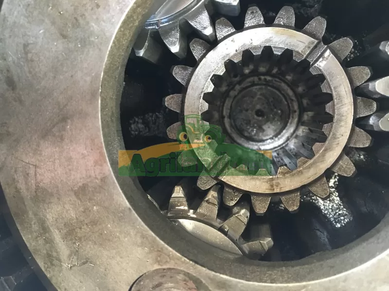 DEUTZ-FAHR Réducteur Avant Gauche Pont Sige 4173