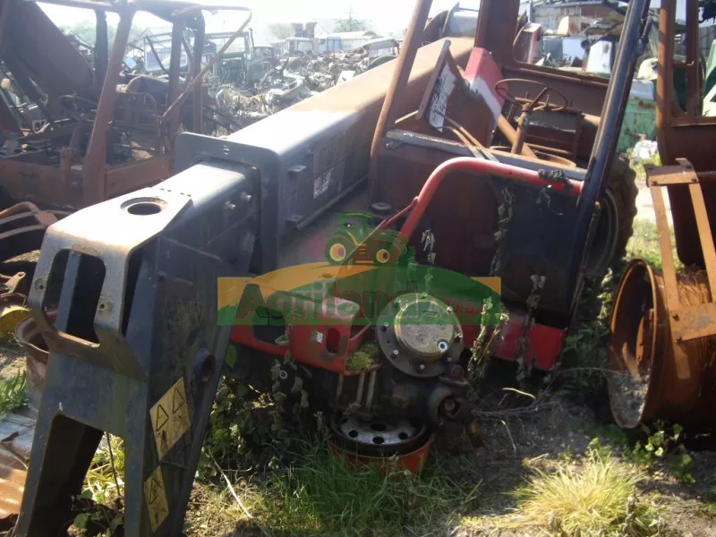 MASSEY FERGUSON Massey Fergusson 8937