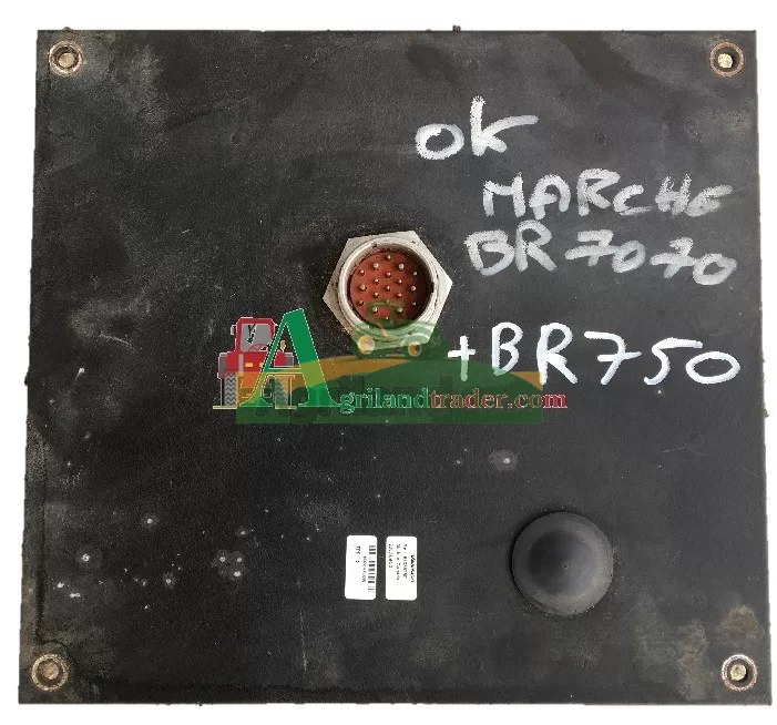 NEW HOLLAND Boitier Électronique