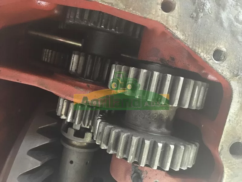 CLAAS Entrainement Prise De Force Renault Ares