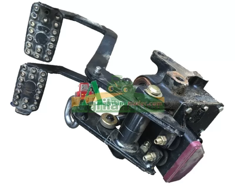 JOHN DEERE Pédales Freins