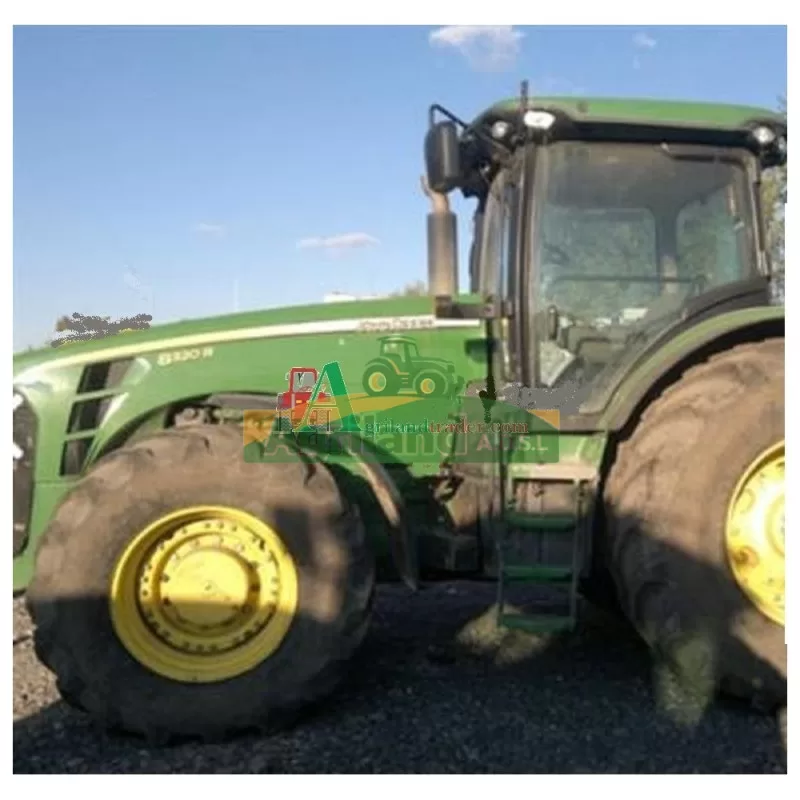 John Deere 8320 R