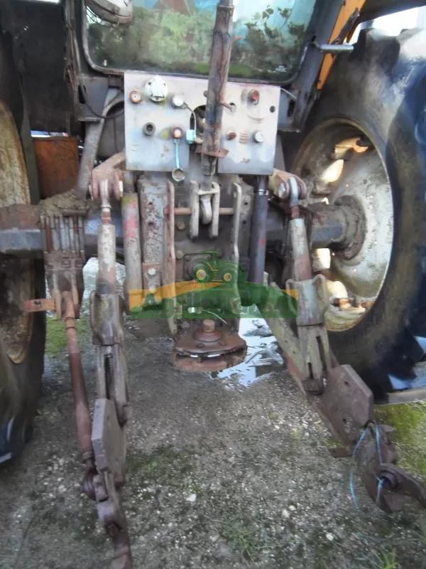 Bras De Relevage Et Chandelle Pour Attelage Arriere Renault 133.14Ts