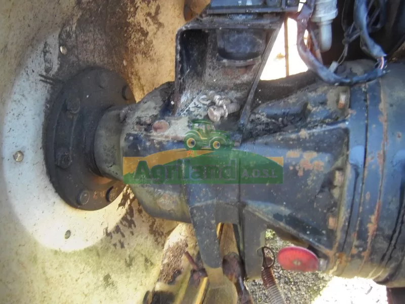 CASE IH Réducteur + Trompette Pont Arriere Gauche Caseih 1056Xl Turbo