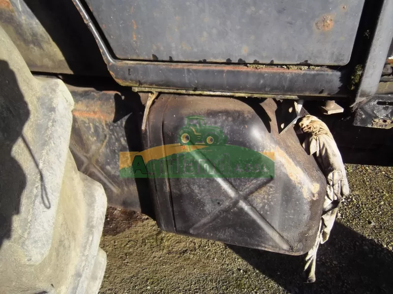 CASE IH Réservoir Carburant 140L Caseih 1056Xl Turbo