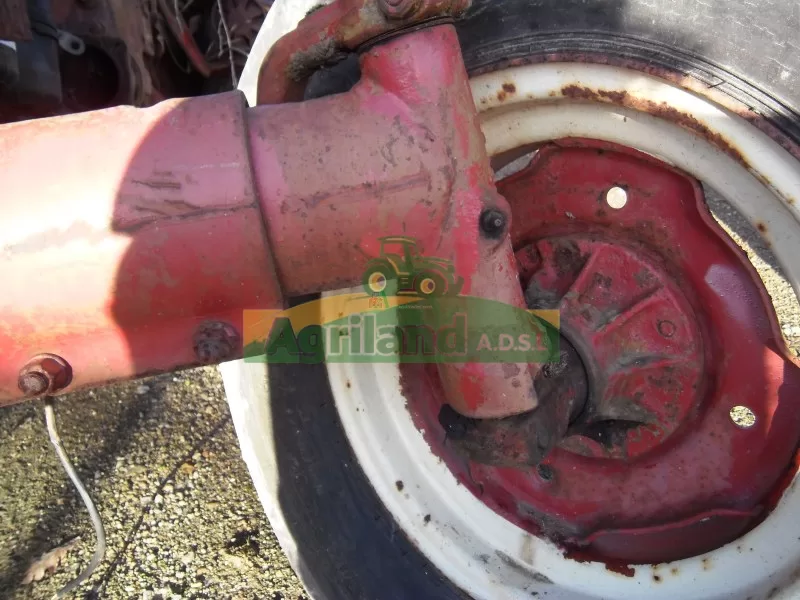 INTERNATIONAL Moyeu De Roue Avant Gauche Ih 523