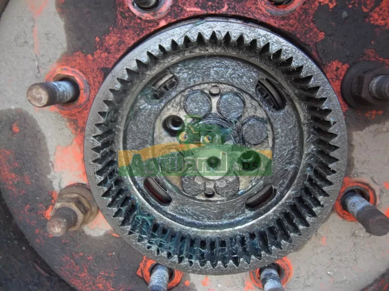 Réducteur Pont Arrière Bobcat T 2556