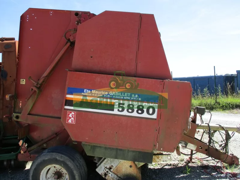 Round Baller Hesston New Holland Fiatagri 5880