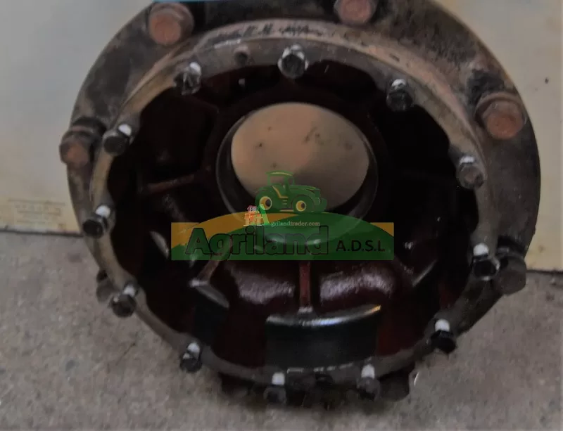 NEW HOLLAND Moyeu De Roue Tm 120