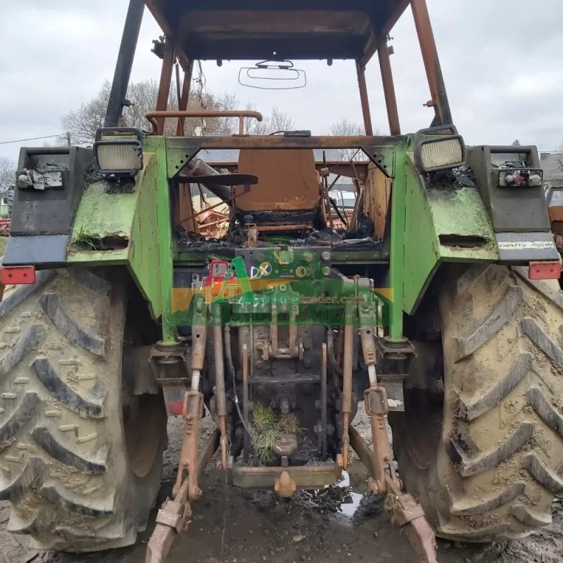 DEUTZ-FAHR Piece Deutz Dx 4.51