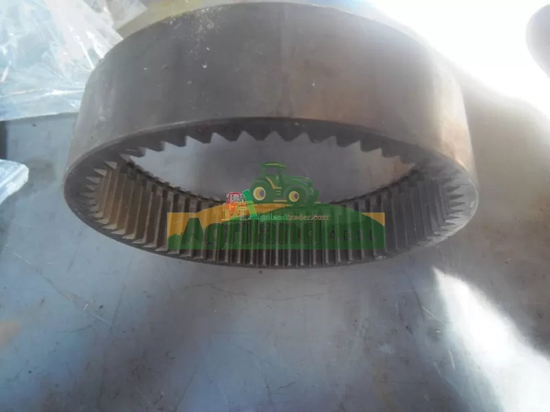 MASSEY FERGUSON Couronne Crantée M3Z60