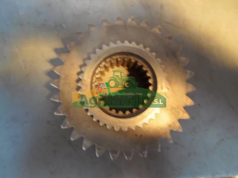 FENDT Pignon Arbre De Prise De Force