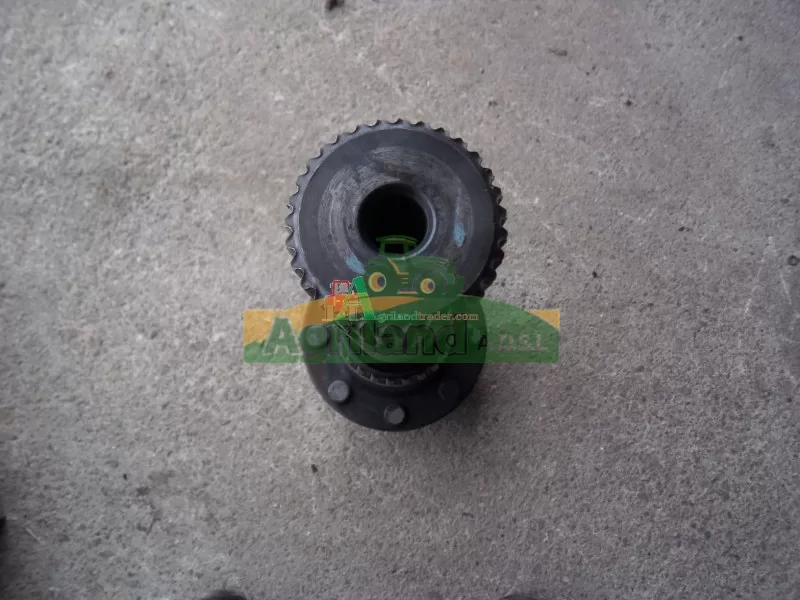 MASSEY FERGUSON Arbre De Roue