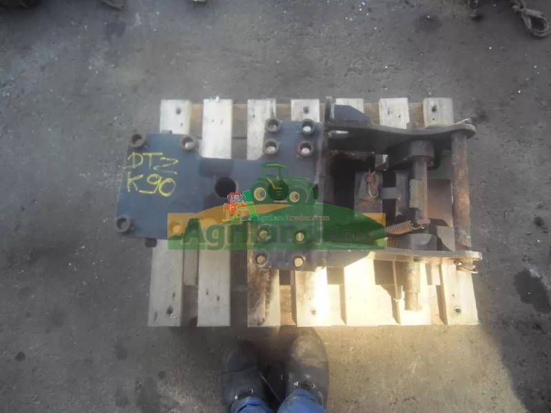 DEUTZ-FAHR Crochet Automatique