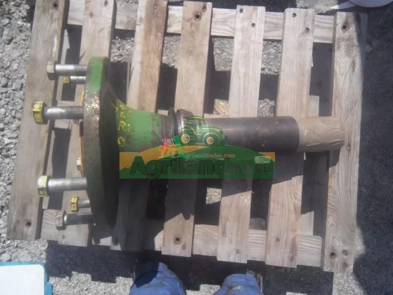 JOHN DEERE Arbre De Roue
