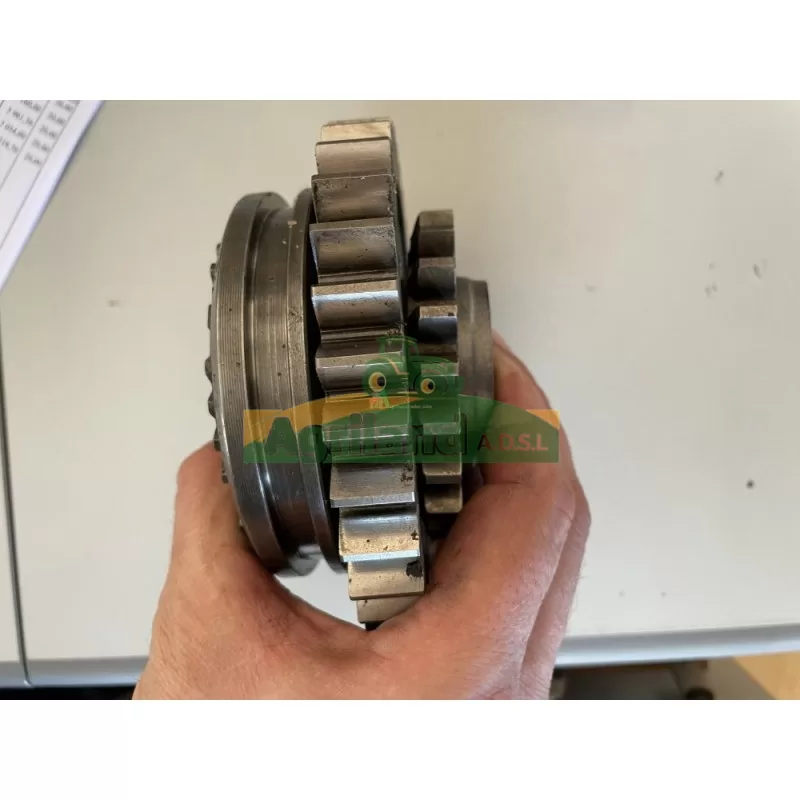 Pignon Et Synchorniseur De Boite Fendt 309