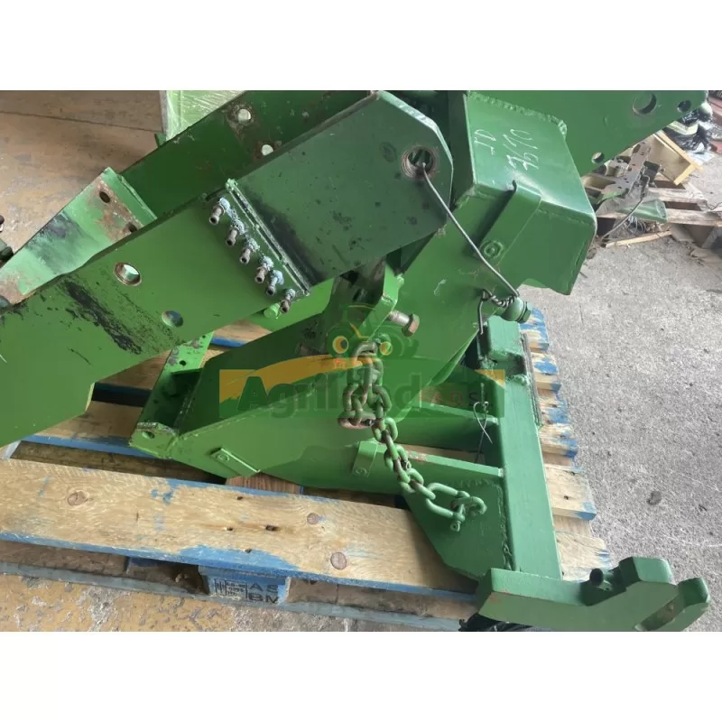 Relevage Avant John Deere 7610