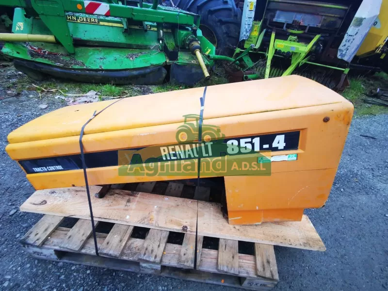 Capot Renault 851