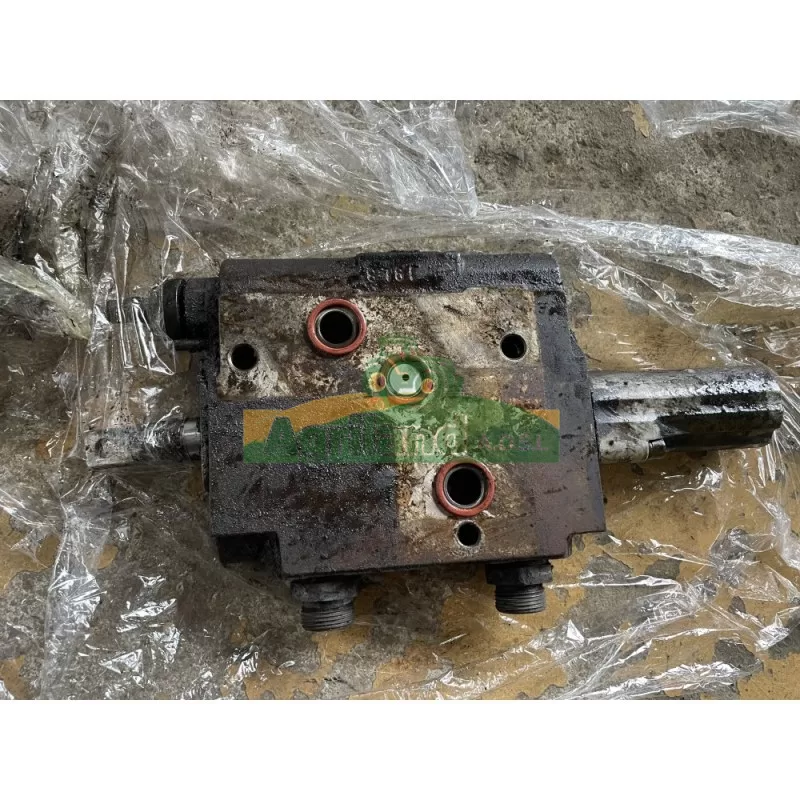 Distributeur Fendt 515 C