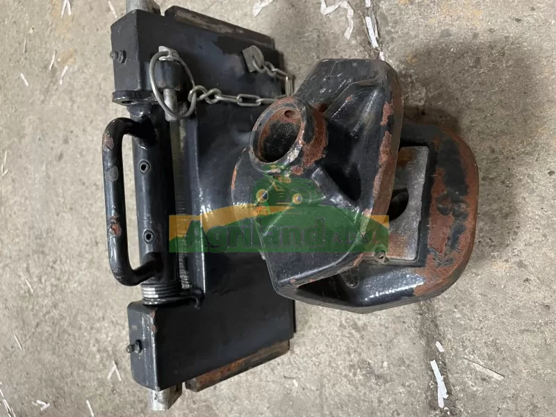 Chape Attelage New Holland T7.250