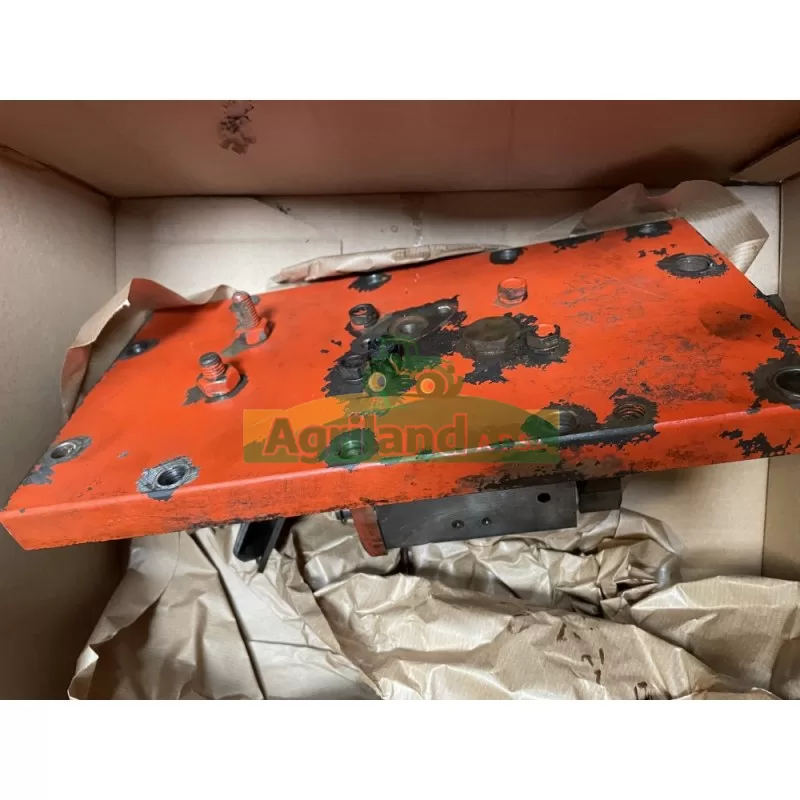 Distributeur De Relevage Renault 951