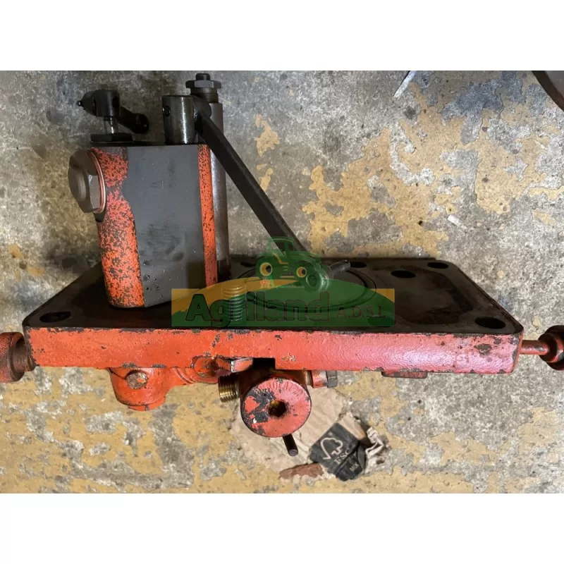 Distributeur Relevage Renault Super 3