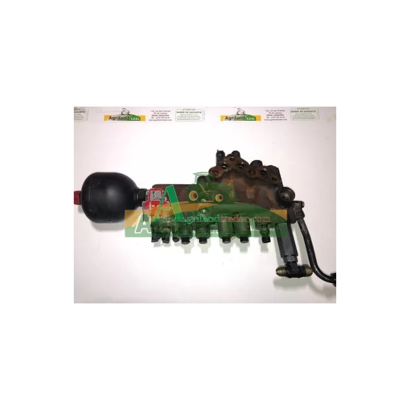 Distributeur Hydraulique De Commande Avec Accumulateur New Holland Tl 90 A