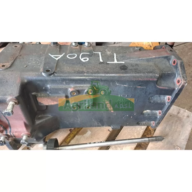 Carter Avant De Boite De Vitesse Complet New Holland Tl 90 A